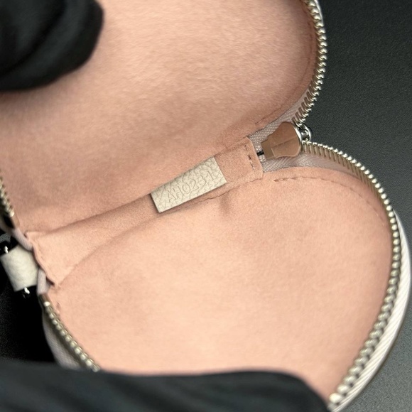 Louis Vuitton Bella Bucket Bag M57536 Brume Gray/Pink SOLD OUT like NEW - Picture 12 of 15